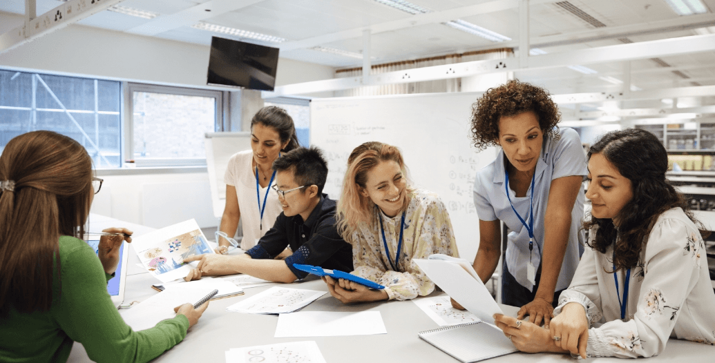 Dados tecnologia e educação pública.jpg